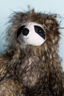 Cyril Sloth 7 Cyril Sloth -Ooly Shop 7 6 22 59