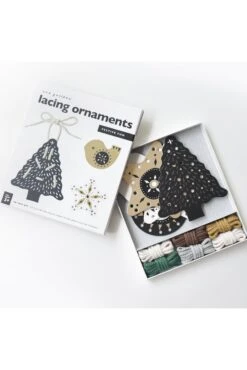 Festive Fun Lacing Ornaments -Ooly Shop FestiveFunLacingOrnaments4