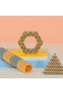 Speks: Two Tone -Ooly Shop GoldRationondesk 854aa021 40e6 450a 9df8 dd7cd76ab3b6