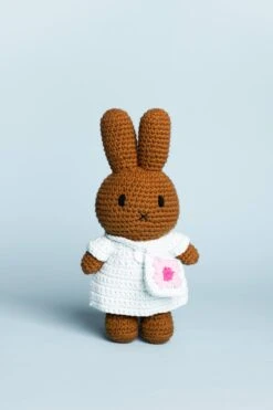 Melanie And Her Flower Bag